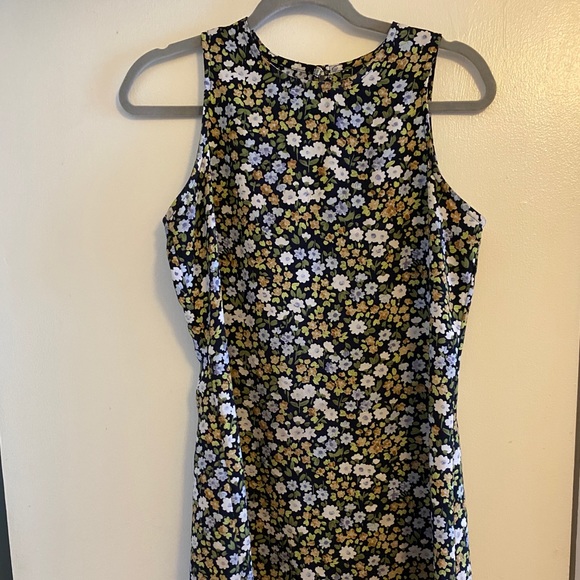 Short Vintage Shift Dress - Picture 2 of 8